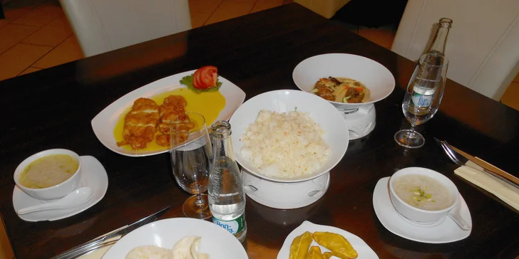 Vzhůru do Hongkongu: 4chodové orientální menu pro dva v Lotos Restaurant