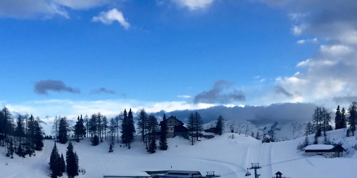 Zima v rakouských Alpách: Český hotel na sjezdovce, bohatá polopenze+ i sauna