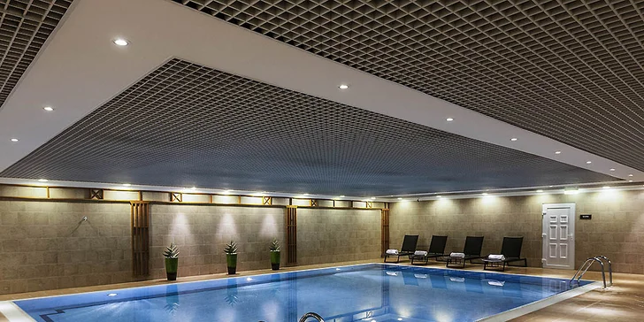 Objevte Budapešť: 4 dny se snídaní, wellness a plavbou po Dunaji pro 2