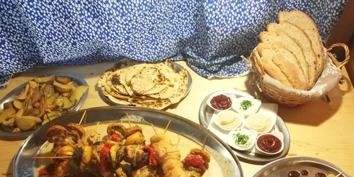 Na čepu je Březňák i nealko Zlatopramen, dopřát si můžete ale i točenou Kofolu nebo třeba zázvorový čaj. 