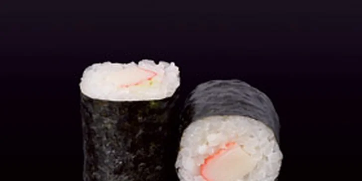 Gurmánský set v autentické sushi restauraci: vydatná polévka ramen a 24 rolek