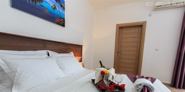 Dovolená u moře v Černé Hoře: 8 dní s plnou penzí v hotelu Akapulco***
