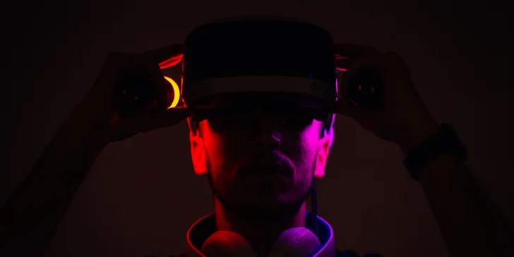Na skok do jiného světa: 1 nebo 2 hodiny plné zážitků ve virtuální realitě
