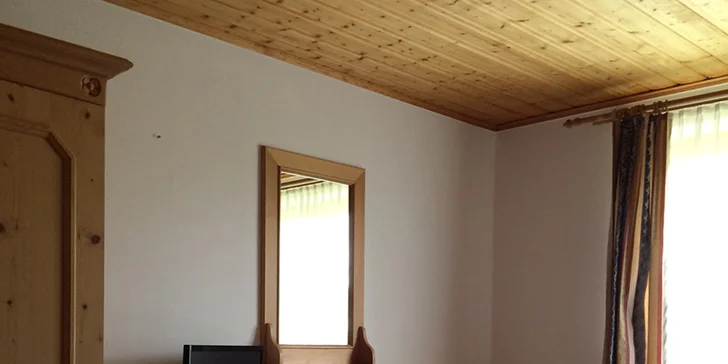 Zima v rakouských Alpách: Český hotel na sjezdovce, bohatá polopenze+ i sauna