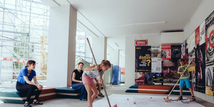 Povzneste se nad realitu všedního dne ve vzducholodi v DOXu
