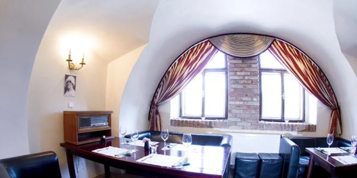 3chodové zimní menu pro dva v zámecké restauraci Monâme