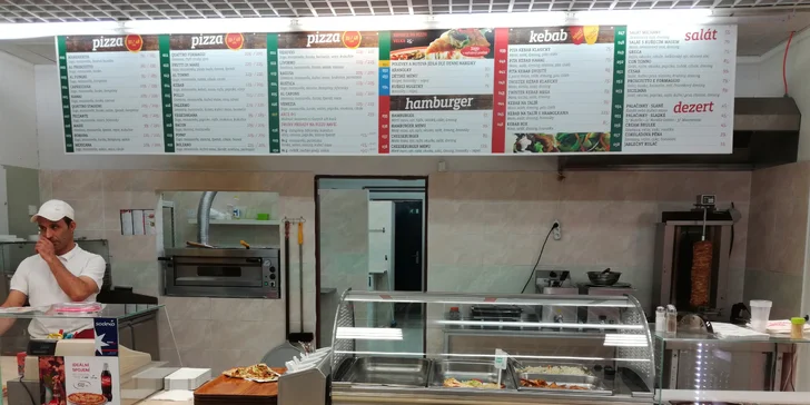 Největší pizza ve městě: Půlmetrová krasavice pro bandu kamarádů