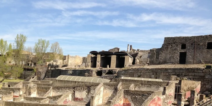 Itálie autokarem: Řím, Neapol, Pompeje i procházka kolem kráteru sopky Vesuv