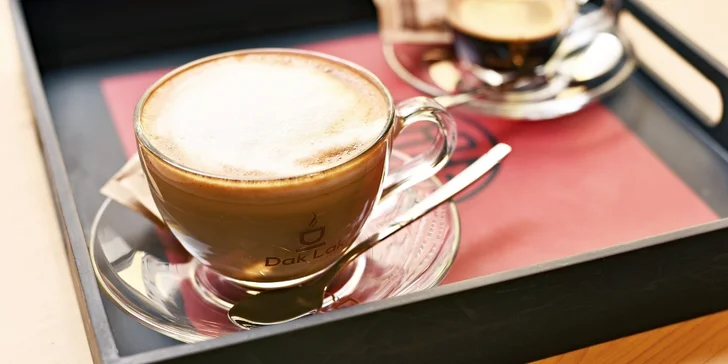 Siesta v Tonkin Café - vietnamská káva s dortem pro 1 nebo 2 osoby