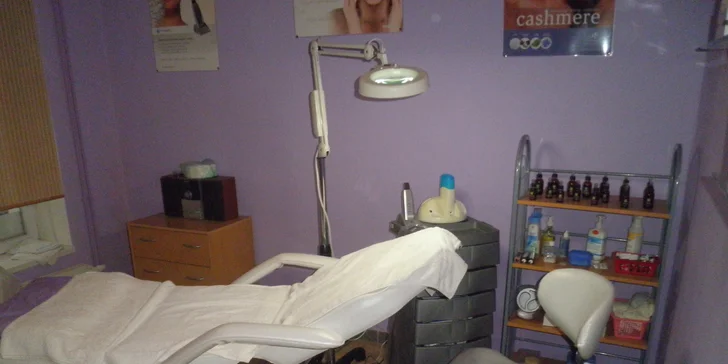 Dokonalá tvář: Permanentní make-up očních linek nebo obočí