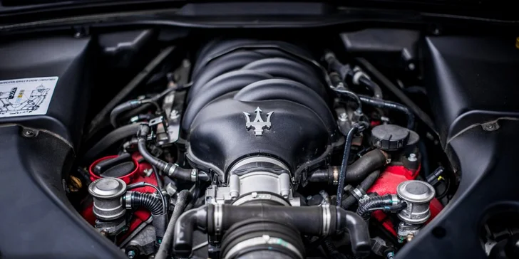 Zážitek na 4 kolech: Projeďte se ve Ferrari, Lamborghini, Maserati nebo Porsche