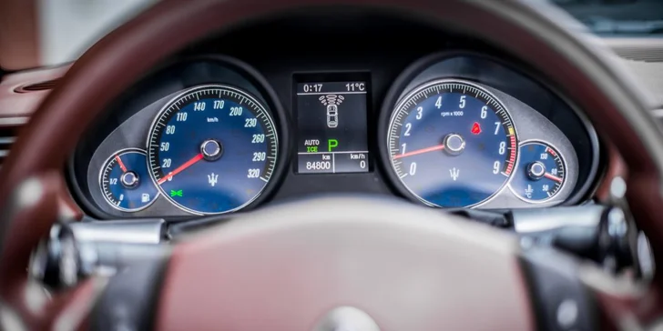 Zážitek na 4 kolech: Projeďte se ve Ferrari, Lamborghini, Maserati nebo Porsche