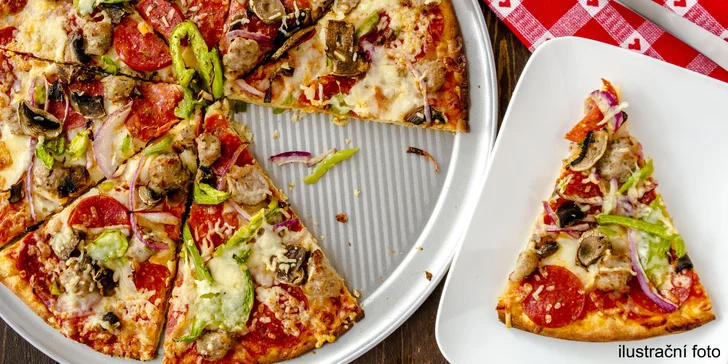 Největší pizza ve městě: Půlmetrová krasavice pro bandu kamarádů