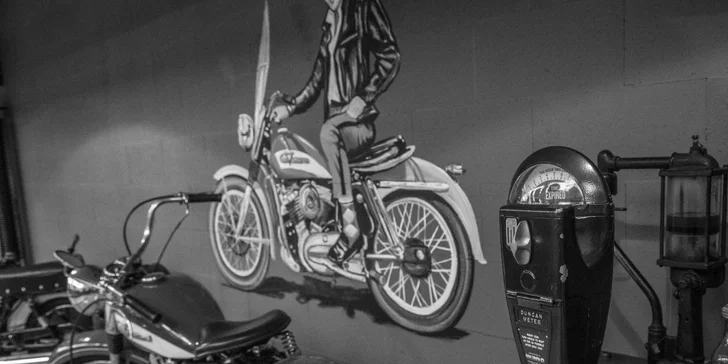Setkání s legendou: Vstup do největšího muzea Harley-Davidson v Evropě