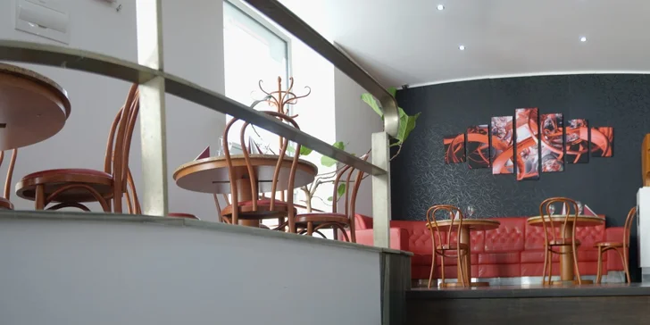 Silvestrovská oslava s vyladěným menu a skvělou zábavou v restauraci Savoy