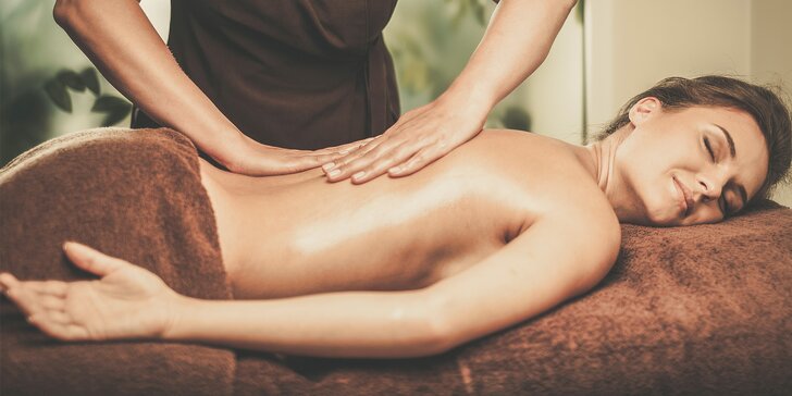 Hodinová kombinovaná masáž dle individuálních potřeb: havajská masáž, reiki i Dornova metoda