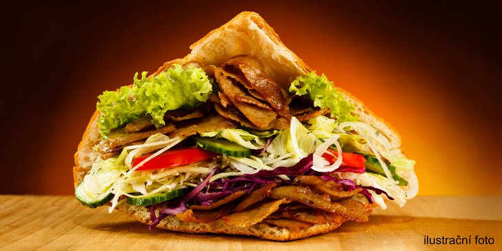 Originální turecký kebab ze Žižkova: maso a zelenina v rolce či chlebu + nápoj