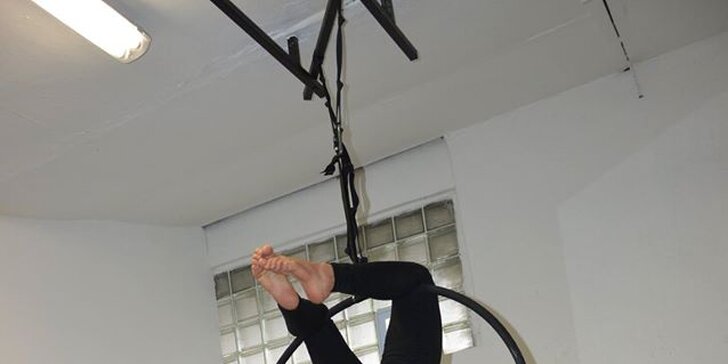 Létací jóga, Pole dance a Aerial Hoop lekce v Airku