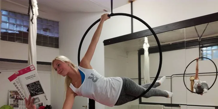 Vyzkoušejte něco nového: Nedělní dopolední kurzy Aerial sportů