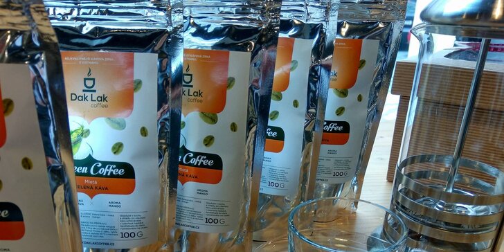 Potěší milovníky kávy: 5 druhů Dak Lak Coffee, french press a šálek s podšálkem