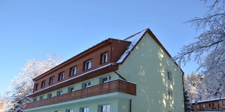 Beskydská romantika v horském hotelu - sauna, sekt i skvělé bio steaky