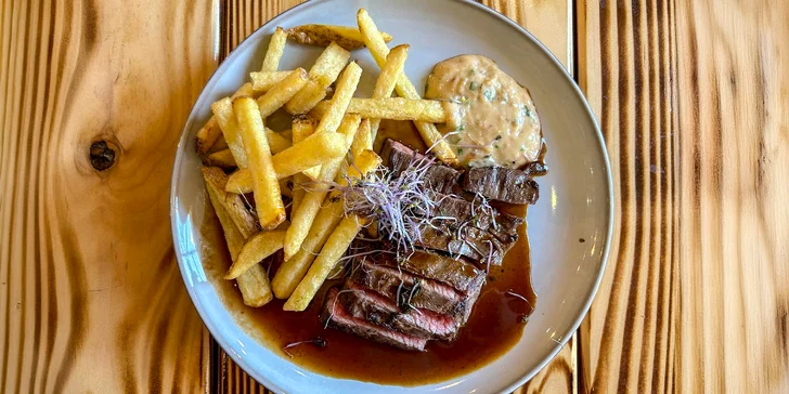 Denné menu alebo týždenný špeciál v reštaurácii Lopárik