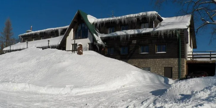 Zimní pobyt v Krkonoších: Polopenze, sauna i 20% sleva na lyžování