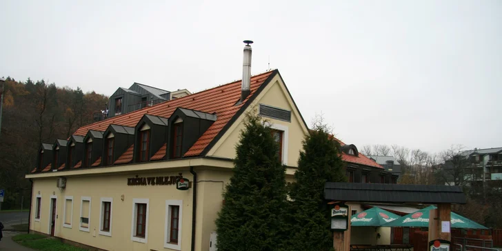 Marinovaná vepřová žebírka s pečivem pro 1, 2 nebo 4 osoby