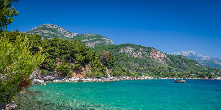 Dovolená u moře v Černé Hoře: 8 dní s plnou penzí v hotelu Akapulco***