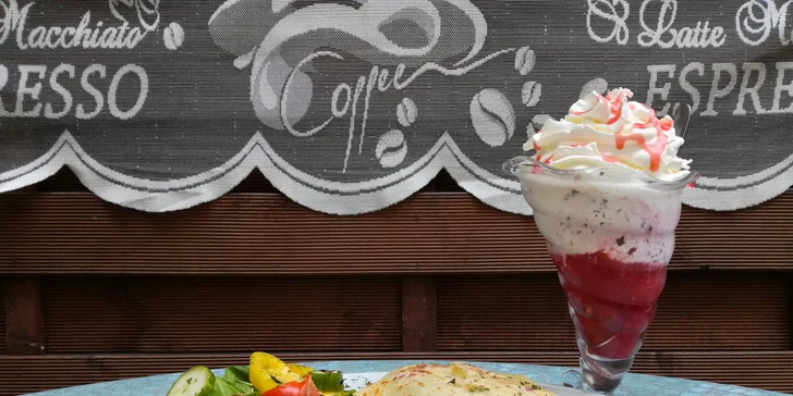 2x francouzské crêpes se špenátem a 2x horké maliny se zmrzlinou