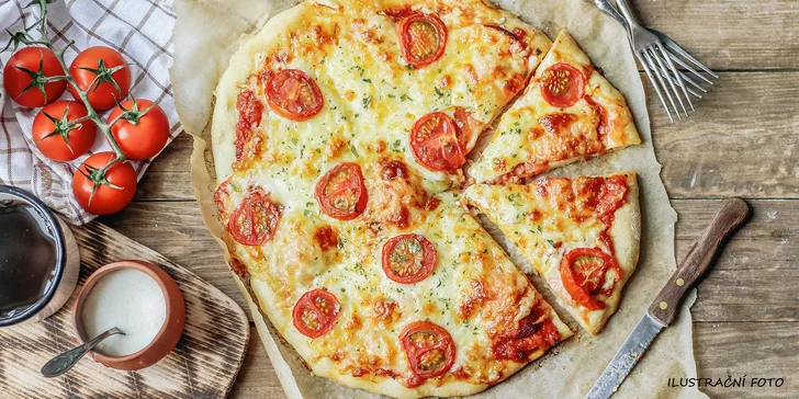 Dvě pizzy dle výběru: rozvoz po Brně nebo osobní vyzvednutí