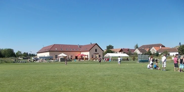 Relax pro 2 na vsi u královského města Písek s bazénem, vířivkou a saunou