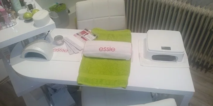 1 + 1 aplikace profesionálních 3D objemových řas v Salónu krásy SI