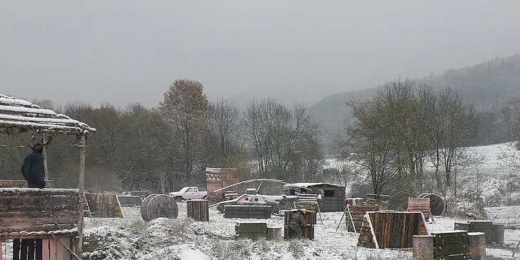 4 hodiny paintballu na 5 hřištích + 100 ks munice a nápoj