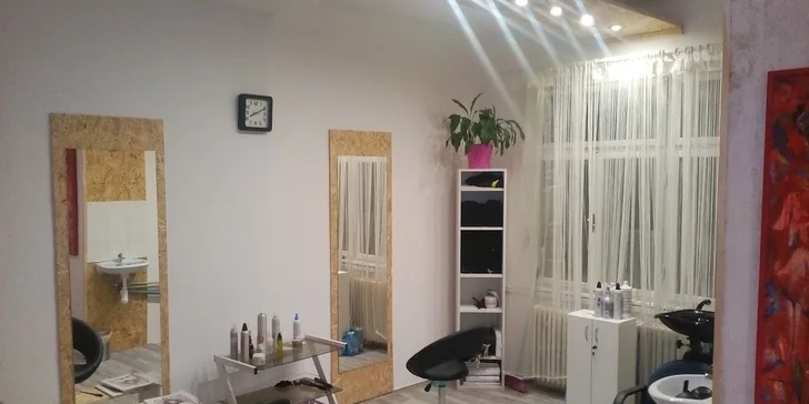 1 + 1 aplikace profesionálních 3D objemových řas v Salónu krásy SI