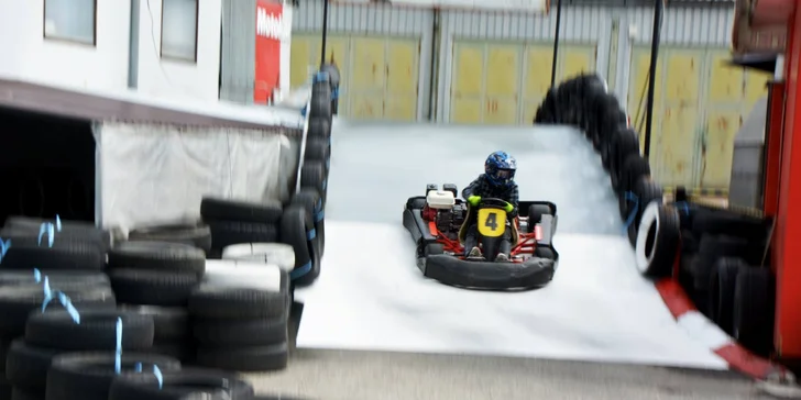 Rozjeďte to: 10–45 minut adrenalinové jízdy v motokáře na vymakané trati