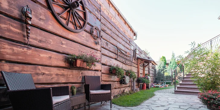 Čeká vás vinná turistika i spousta odpočinku. 