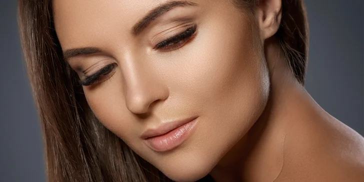 Prodloužení řas metodou řasa na řasu luxusními Glamour lashes