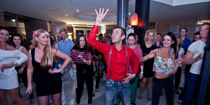 Silvestrovská oslava s vyladěným menu a skvělou zábavou v restauraci Savoy