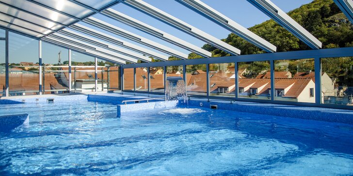 Luxusní srpnový relax v prosluněném Mikulově: wellness s bazénem na střeše