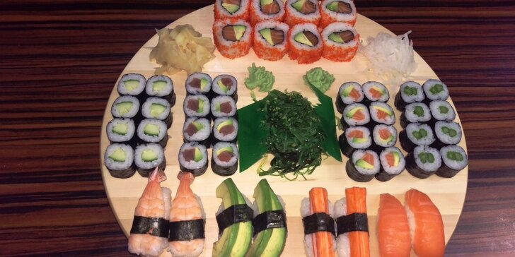 Hostina ve jménu exotiky a zdravých lahůdek: Sushi sety plné 48 skvělých kousků