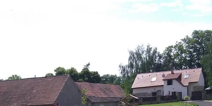 Odpočinek nedaleko Prahy s privátním wellness a návštěvou farmy
