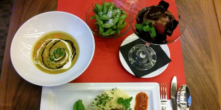 4chodové menu pro dva: V hlavní roli steak i svěží dezert s lesním ovocem