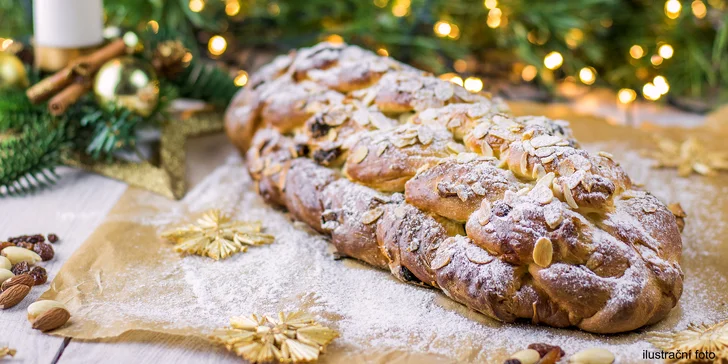 Šťastné a pletené - 1,5 kg domácí vánočky s mandlemi a rozinkami z Kolbaby