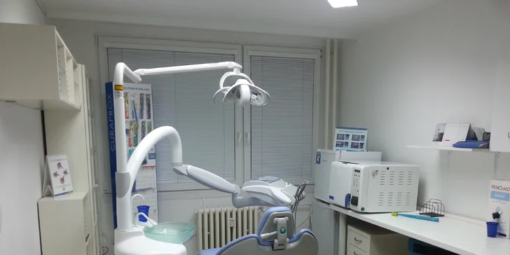 Dentální péče pro zdravý a zářivý úsměv: kompletní hygiena i bělení