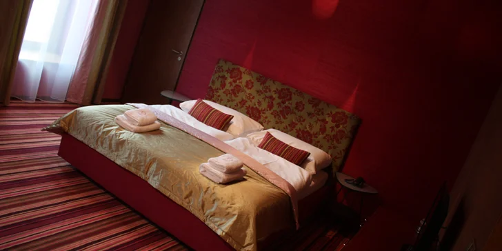Letní pohoda na Náchodsku s wellness, snídaněmi a romantickou večeří