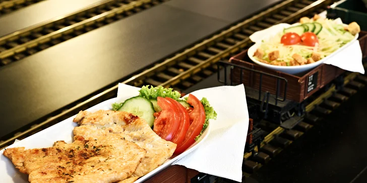 Neomezená konzumace nebo 3chodové menu v mašinkové kavárně pro 1 či 2