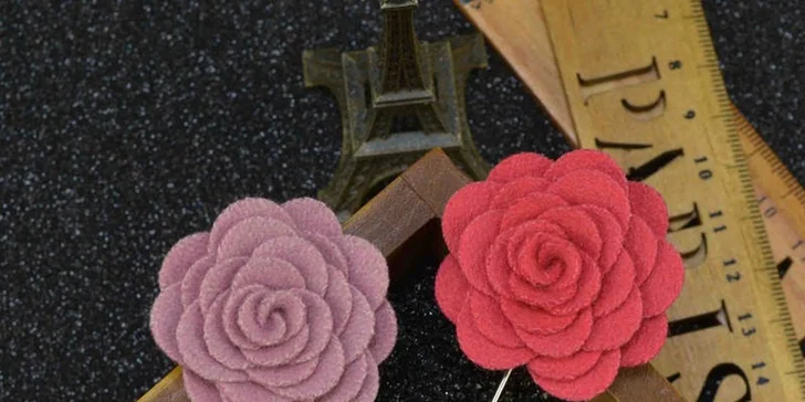 Manžetové knoflíčky, ozdoba do klopy i set pro pravého gentlemana