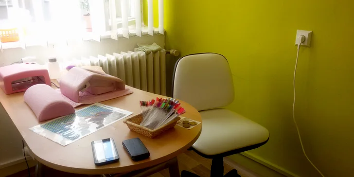 Dokonalé ruce: Oslňující manikúra včetně P-Shine