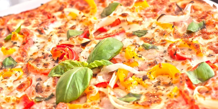 Dvě pizzy podle vašeho výběru: 17 druhů včetně tvarůžkové